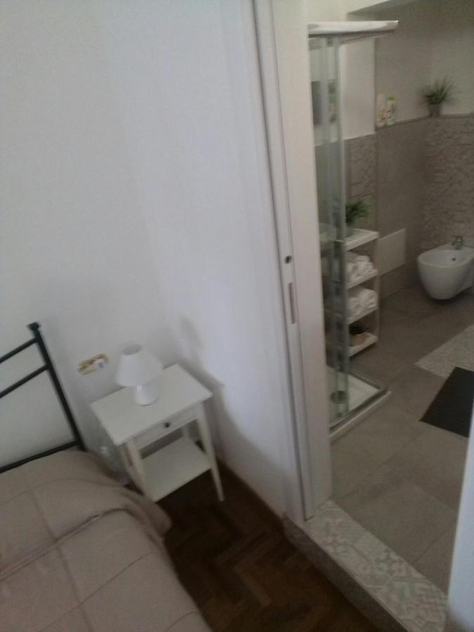 נאפולי Toledo Street B&B מראה חיצוני תמונה