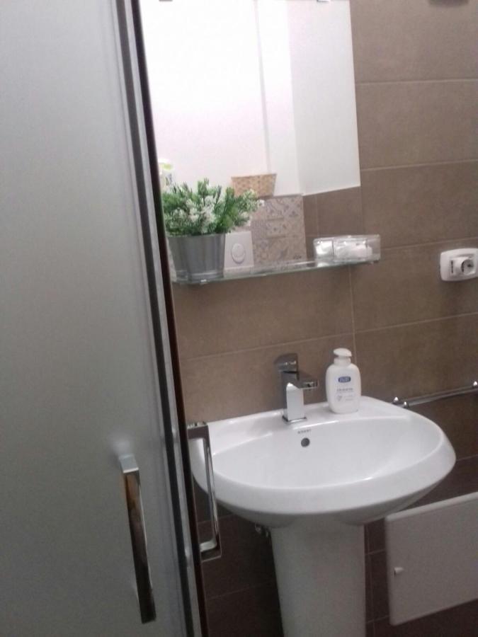 נאפולי Toledo Street B&B מראה חיצוני תמונה