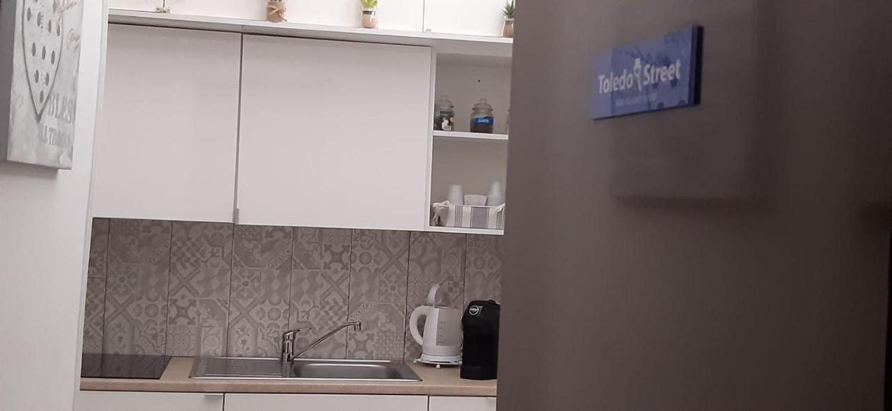 נאפולי Toledo Street B&B מראה חיצוני תמונה