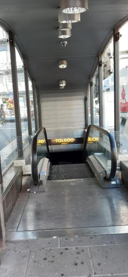 נאפולי Toledo Street B&B מראה חיצוני תמונה